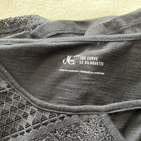 Black D/C Jeans TShirt with Lace Pattern - Size 2X GUC - Picture 3 of 9